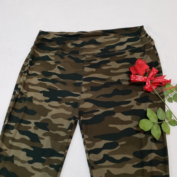 Super Soft Camo Leggings - Picture 7 of 7